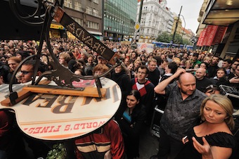 Demonstrace na Národní třídě „Pražské květnové Rockvstání